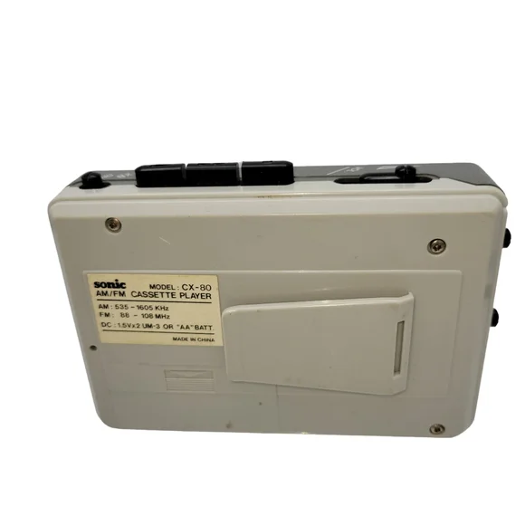 Vintage Sonic FXB Bass Boost Am/Fm Stereo Cassette Player - Picture 4 of 13